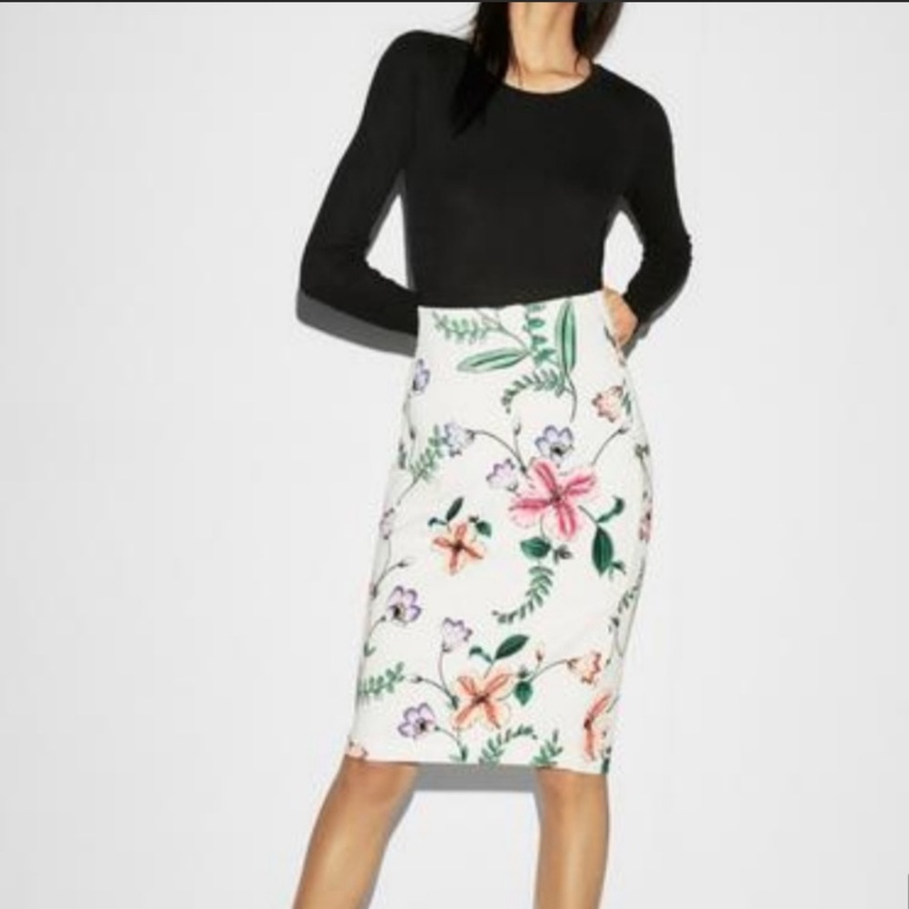 Express cream floral pattern pencil skirt, Size Small
